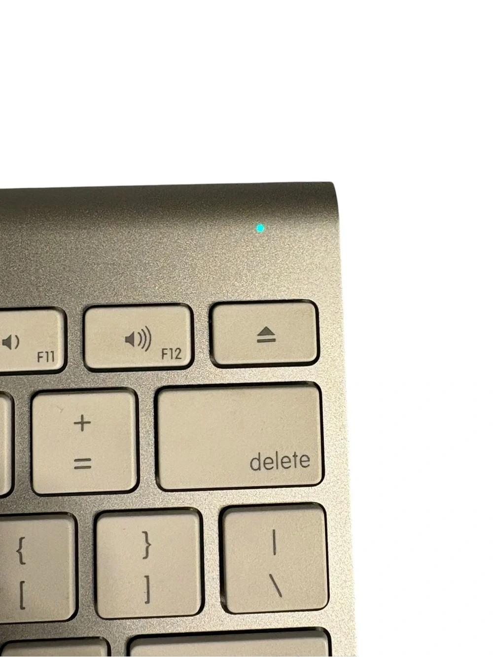 Wireless Apple keyboard
